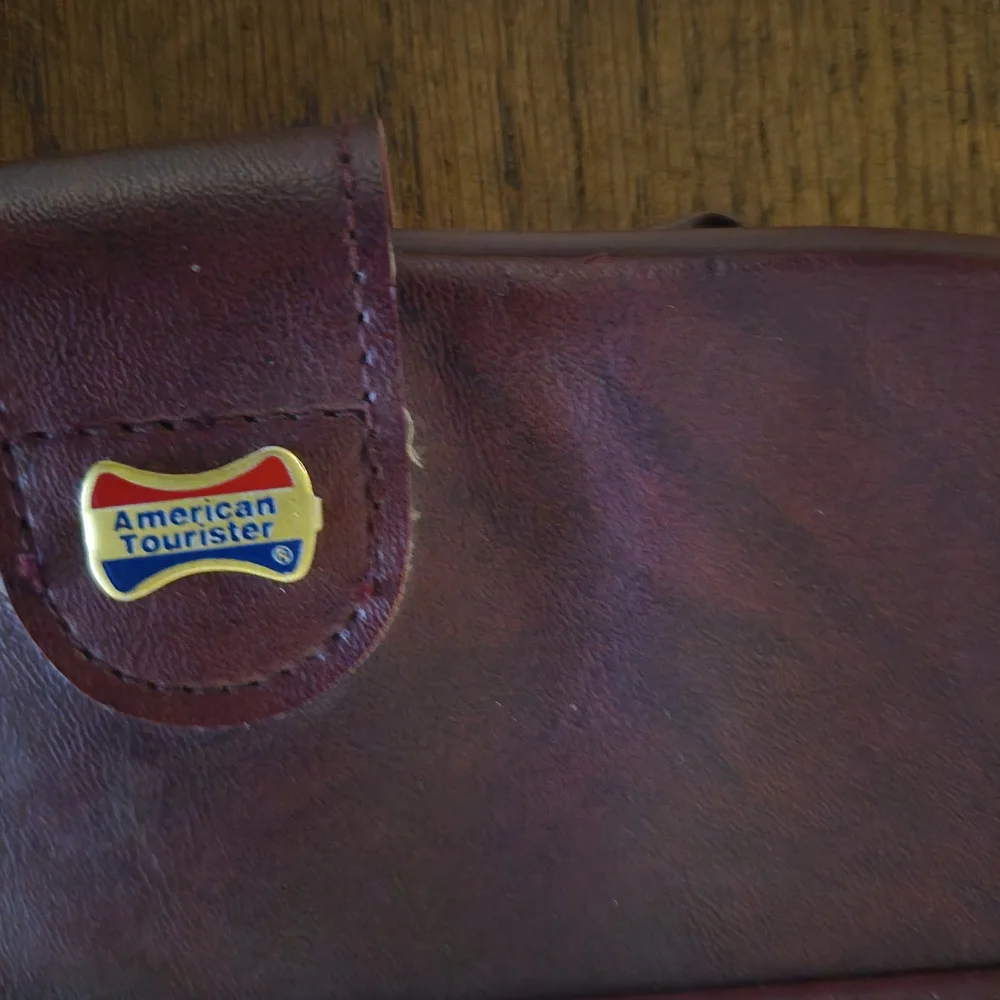American Tourister Maroon Garment Bag